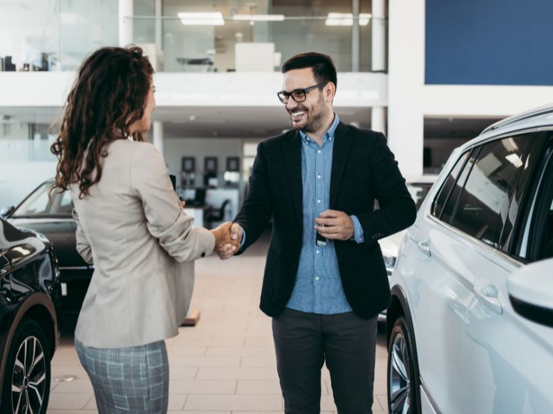 What To Avoid When Selecting A Car Dealership: The Complete Guide