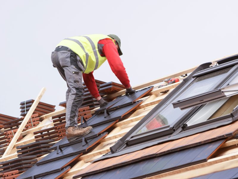 What To Look For In A Roofing Company To Work On Your House
